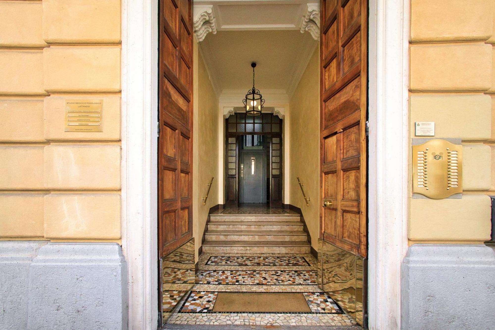 Lattanzio Charming Suite - Porta Romana Mm3 Mailand Exterior foto
